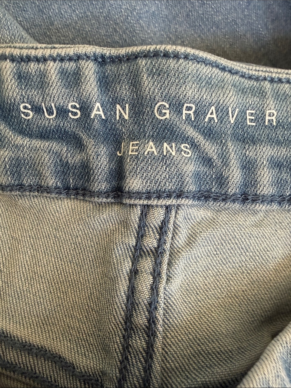 Susan Graver Faded Light Blue Denim Jeans - Picture 4 of 10